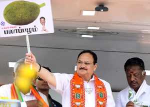 तमिलनाडु में लोग द्रविड़ पार्टियों से थक चुके हैं : जेपी नड्डा